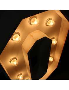 letra e madera con luces 2