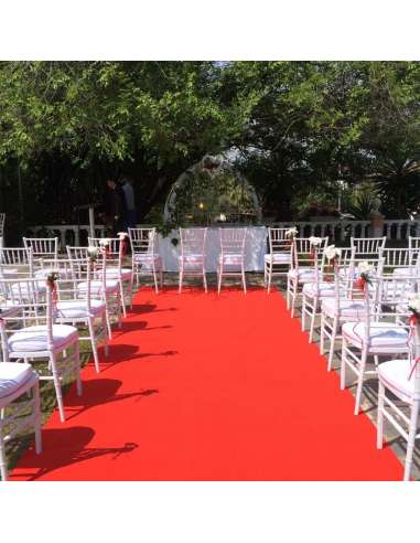 Moqueta ferial color rojo en boda