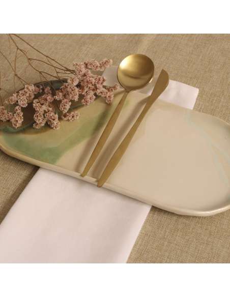 Cubiertos Dorados Mate Elegant Ouira