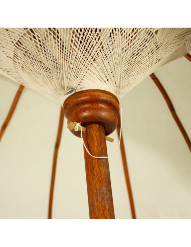 Sombrilla Balinesa en tela y madera con base