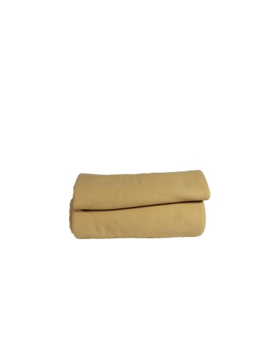 Manta lisa polar enrollada frente