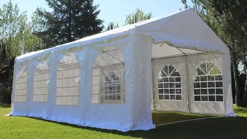 como-anclar-una-carpa-al-suelo